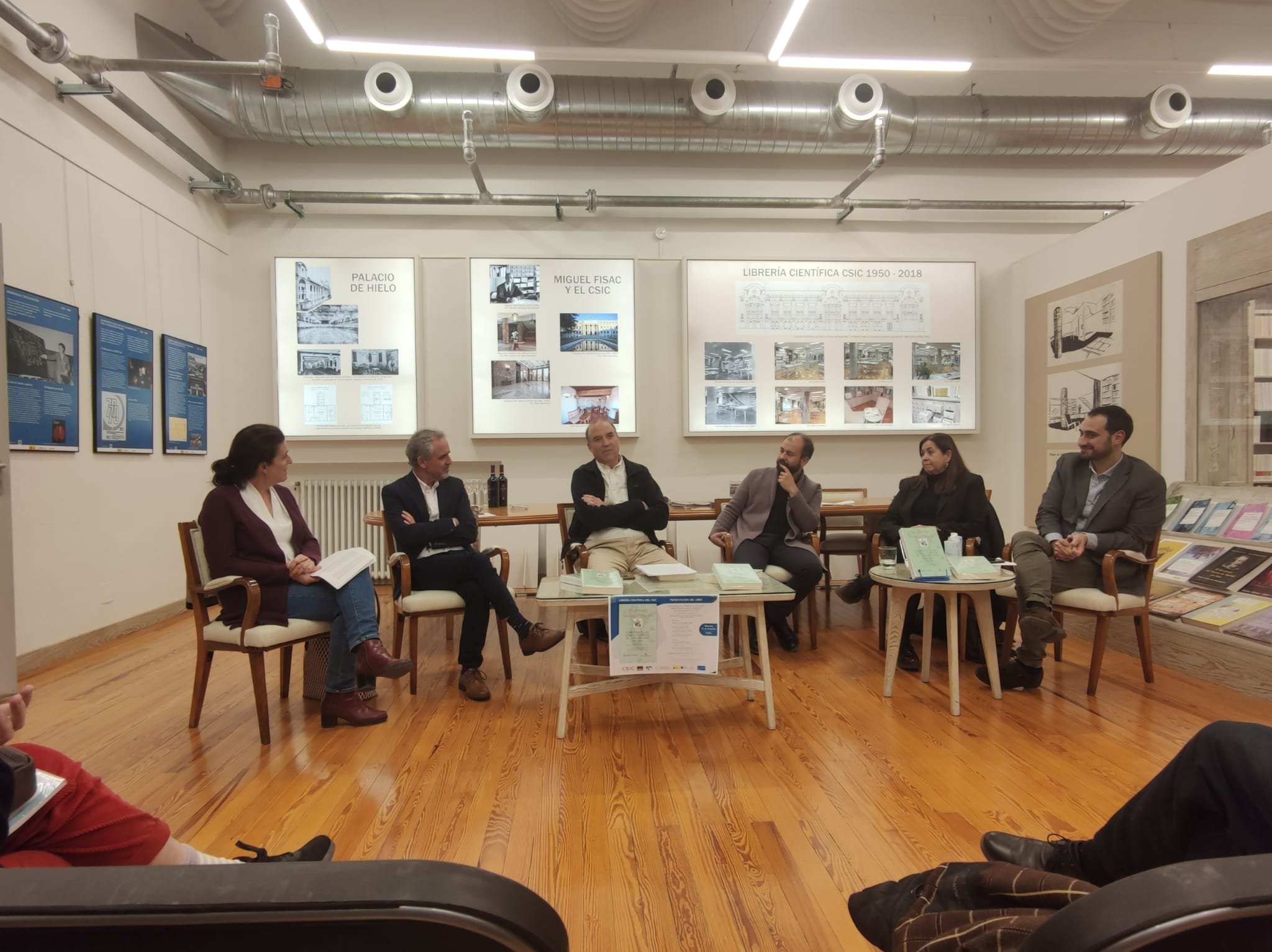 1 Fotografia presentadores del libro Ladrillero